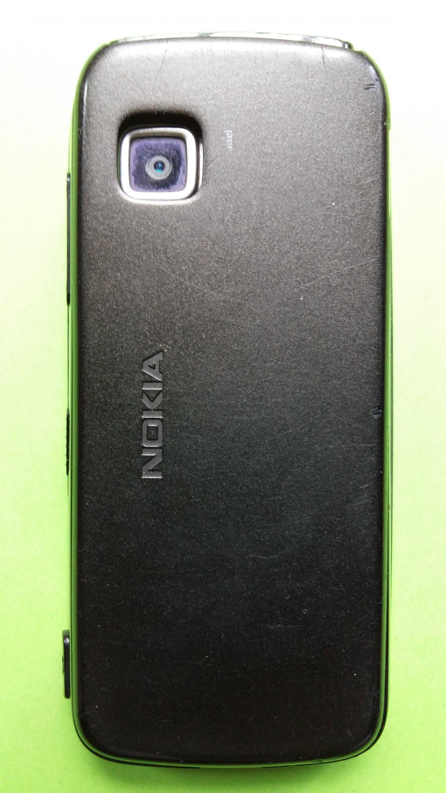 image-7301572-Nokia 5230 Nuron (1)2.jpg